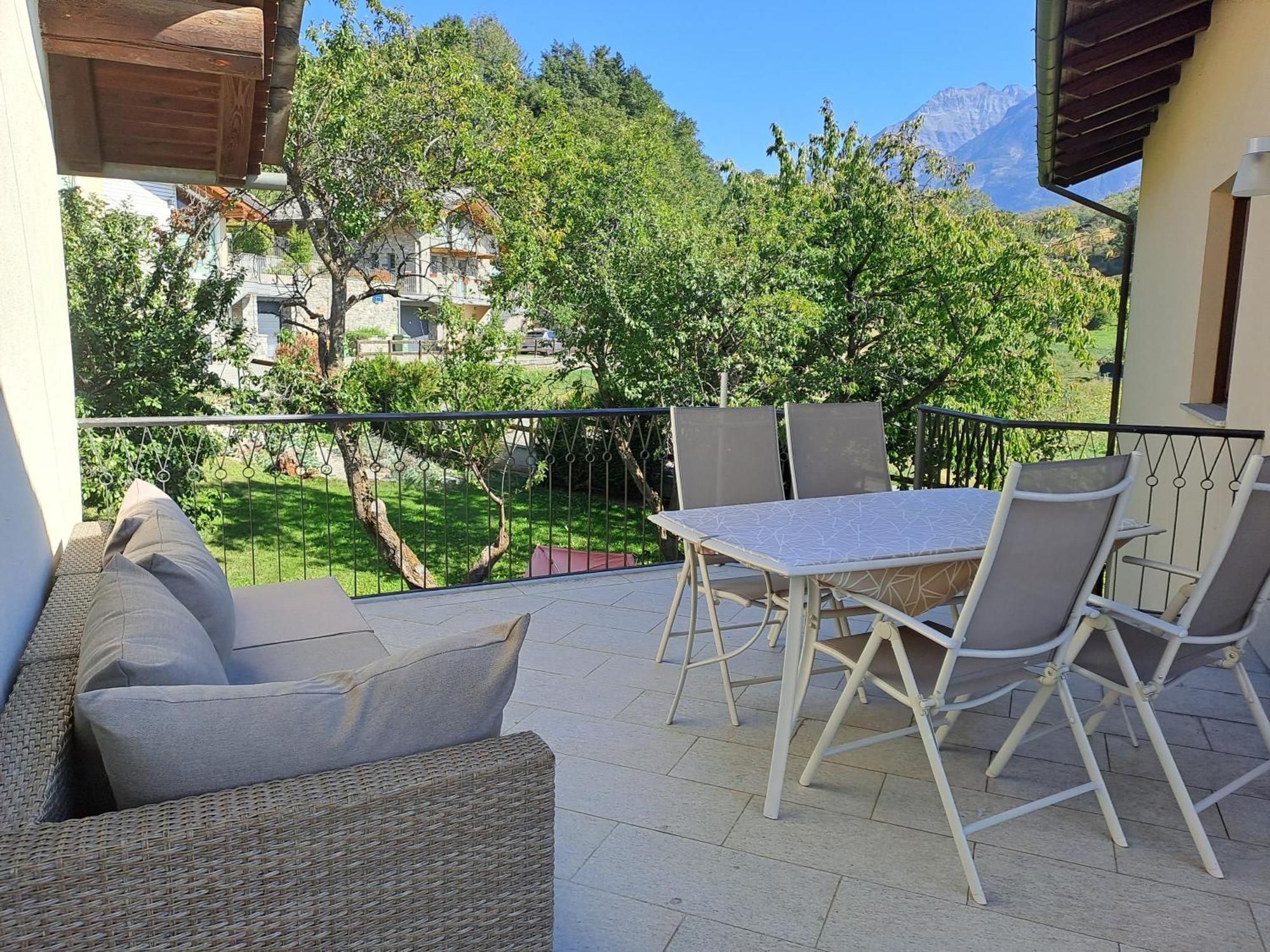 Aosta Stunning Panoramic Views From Modern Two Bedroom Apartment Exterior photo